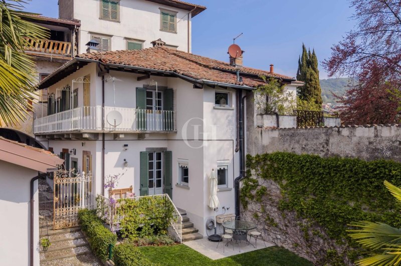 Villa in Solto Collina