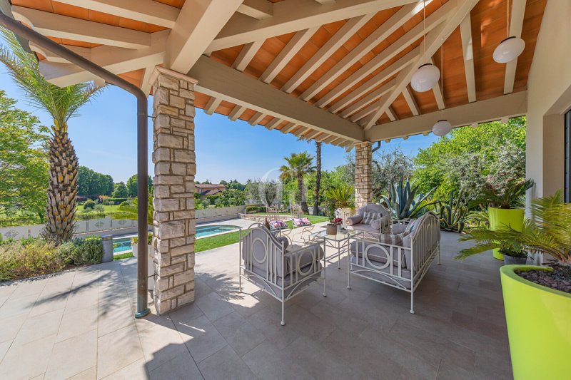 Villa en Lonato del Garda