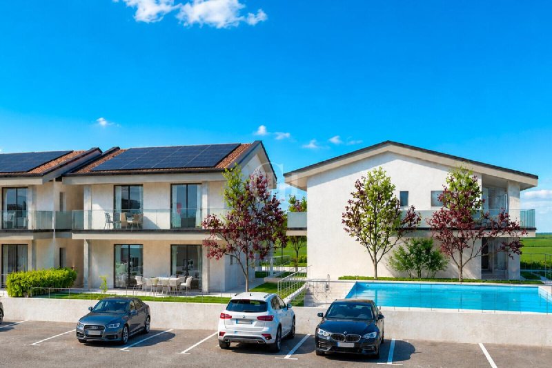 Apartment in Padenghe sul Garda