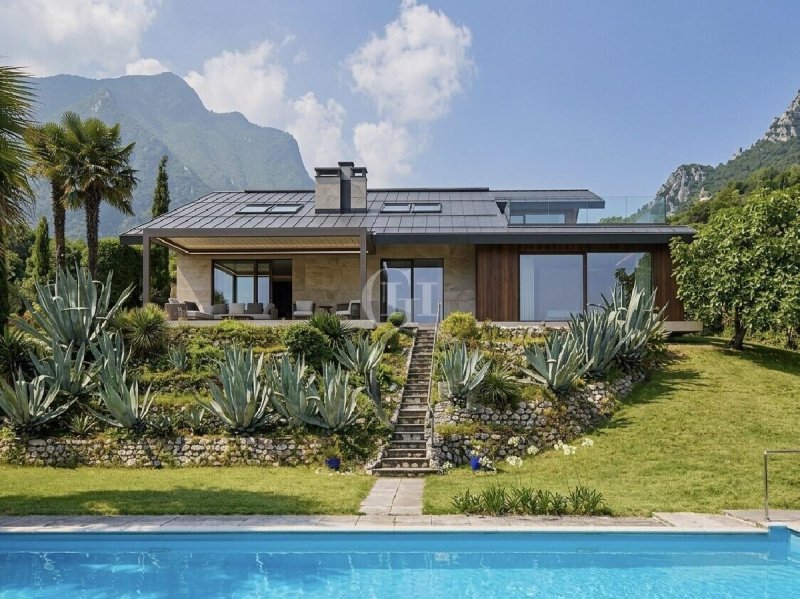 Villa in Toscolano-Maderno