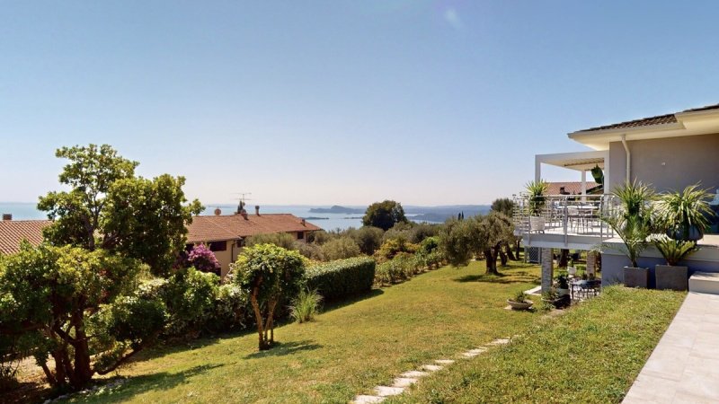 Villa in Toscolano-Maderno