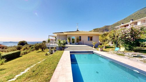 Villa a Toscolano-Maderno