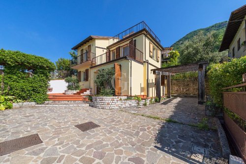 Villa en Saló