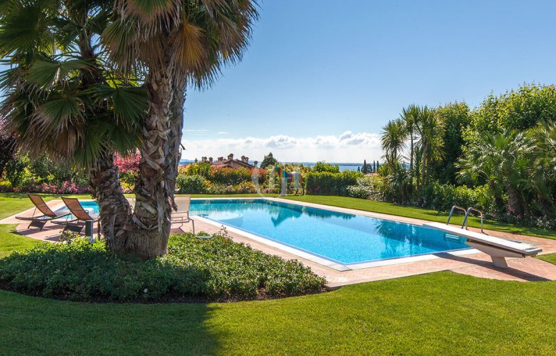 Villa à Padenghe sul Garda
