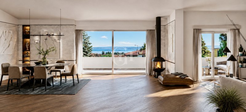 Sotão em Padenghe sul Garda