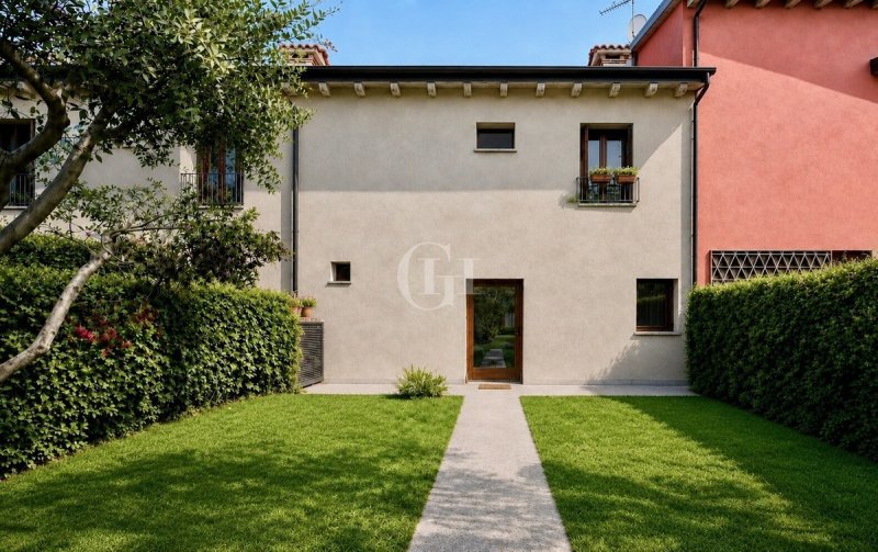 Moradia com terraço em Peschiera del Garda