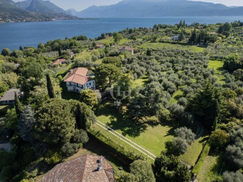 Villa i San Felice del Benaco