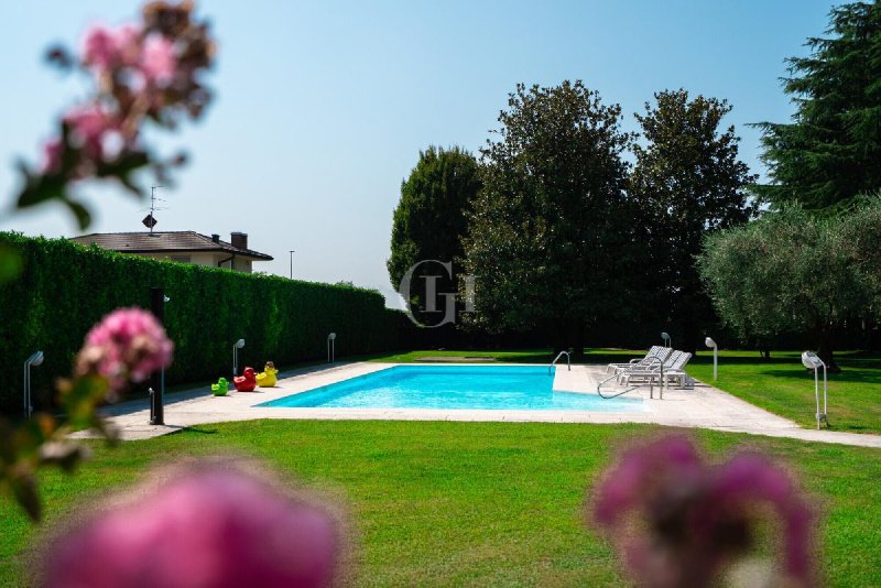Villa à Palazzolo sull'Oglio