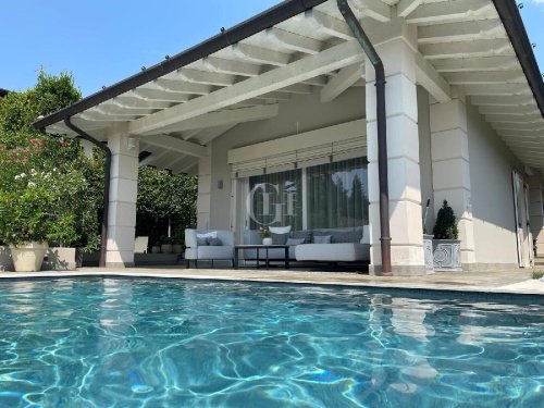 Villa à Soiano del Lago