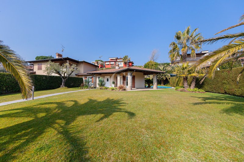 Villa in Moniga del Garda