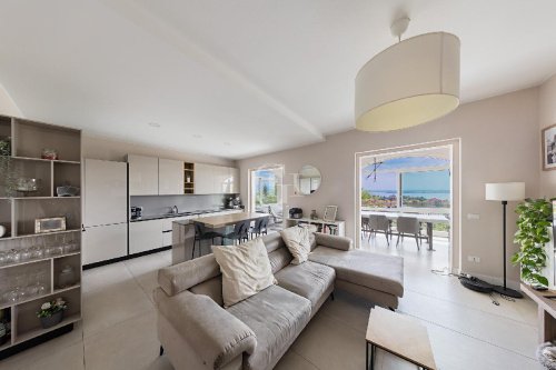Villa à Padenghe sul Garda