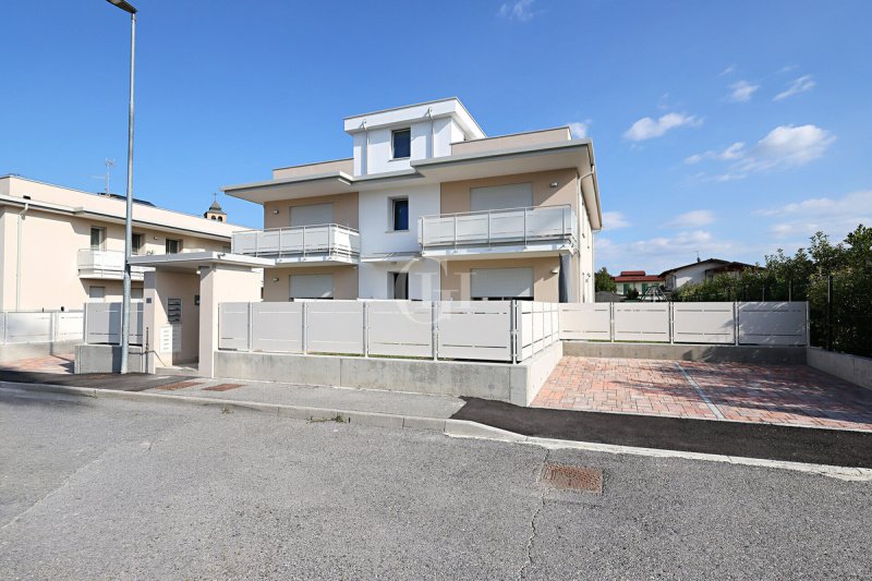 Apartment in Desenzano del Garda