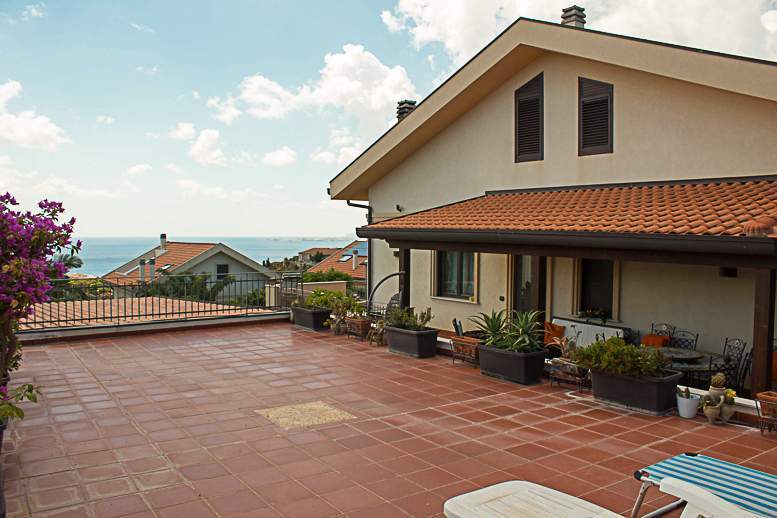 Villa in Messina