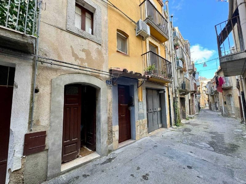 Apartamento en Caltagirone