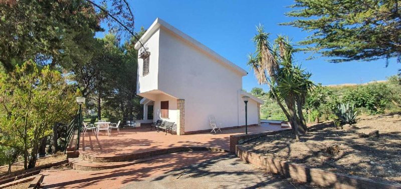 Villa in Ciminna