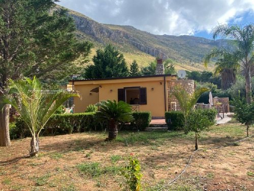 Вилла в Кастелламмаре-дель-Гольфо