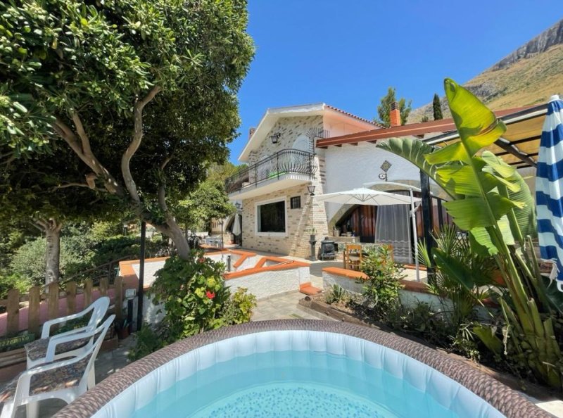 Moradia em Castellammare del Golfo