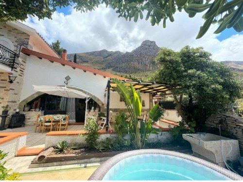 Moradia em Castellammare del Golfo