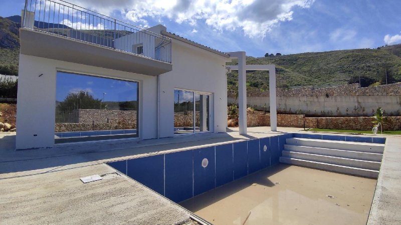 戈尔福海堡别墅