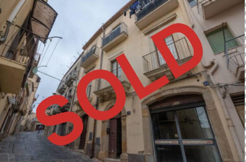 Apartamento em Caltagirone