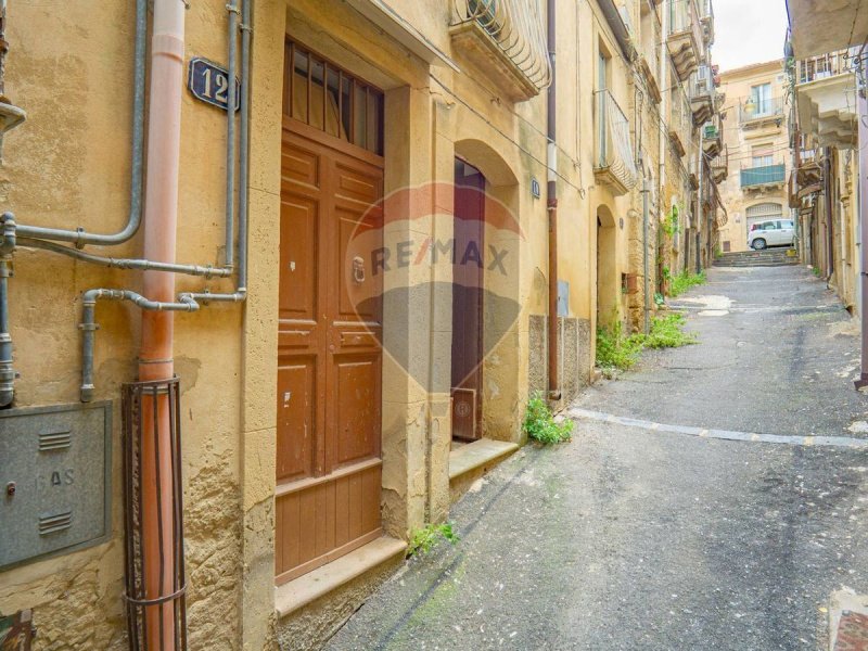 卡尔塔吉罗内别墅