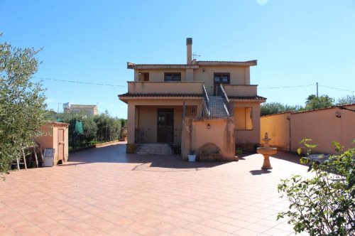 Вилла в Кастельветрано