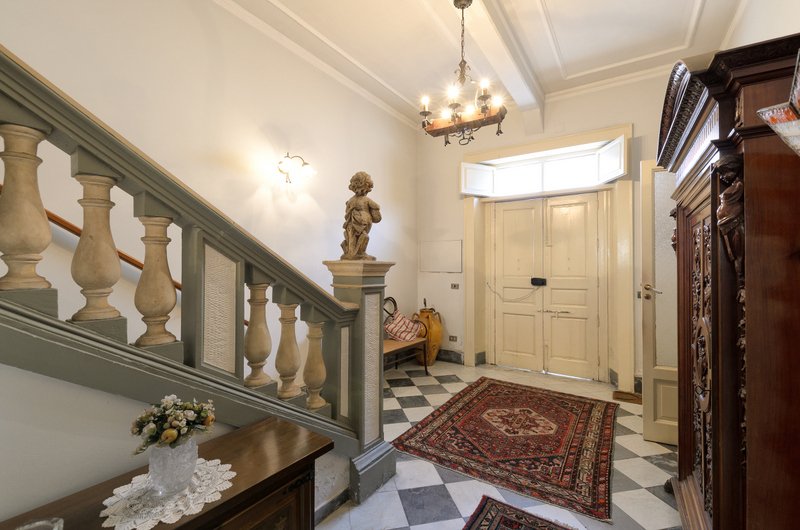 Вилла в Санта-Тереза-ди-Рива