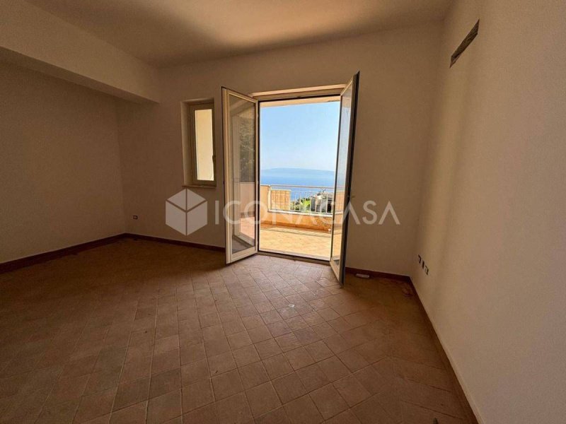 Appartamento a Forza d'Agrò