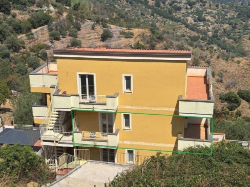 Apartamento en Forza d'Agrò