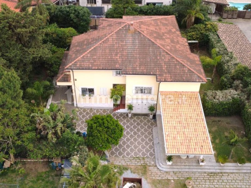 Villa i Carini