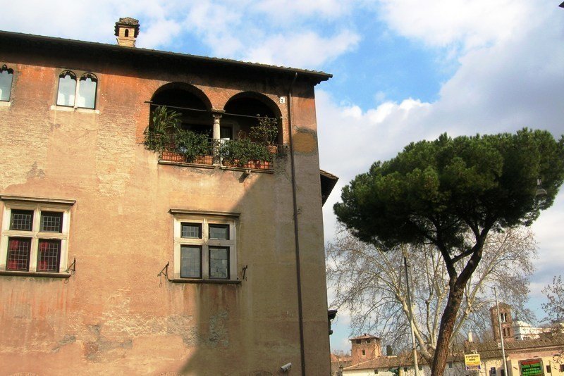 Многоквартирный дом в Rome