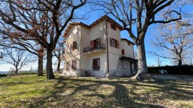 Villa i Longone Sabino
