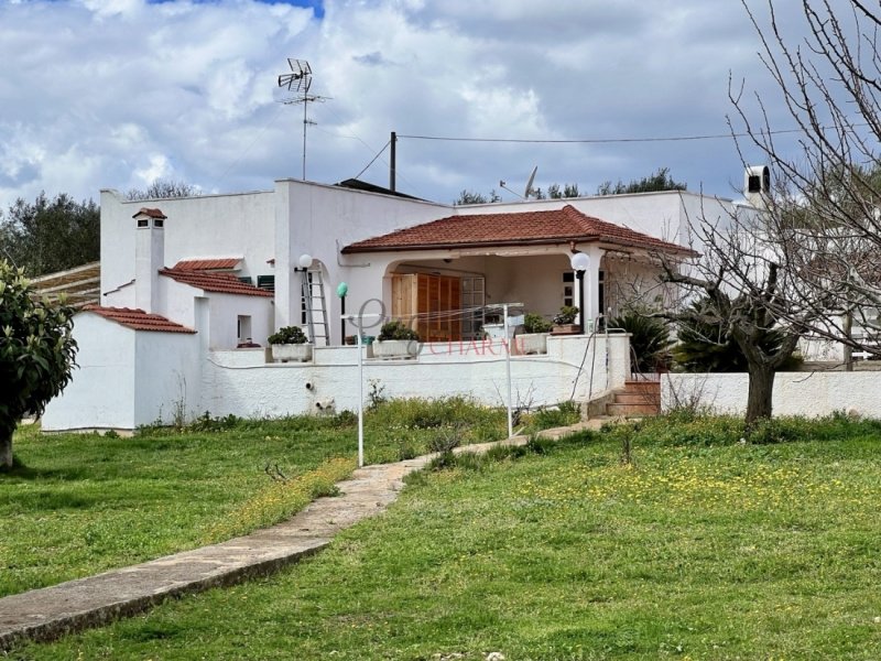 Trullo i Ostuni