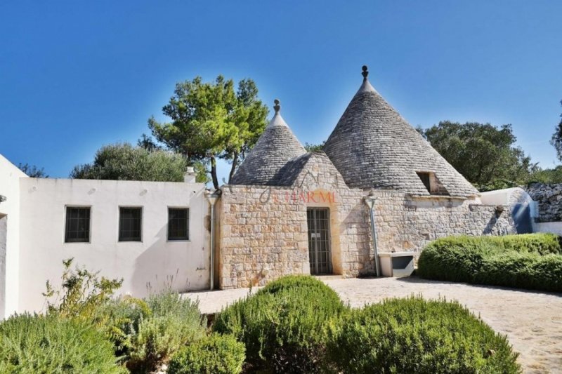 Trullo i Cisternino