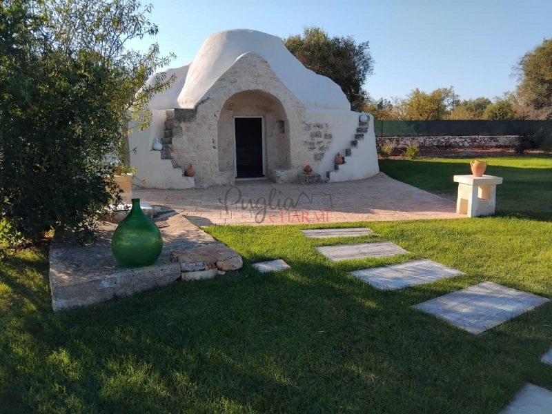 Trullo i Ostuni