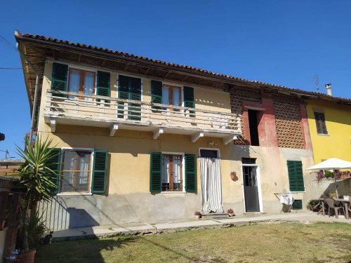 Country house in Alfiano Natta