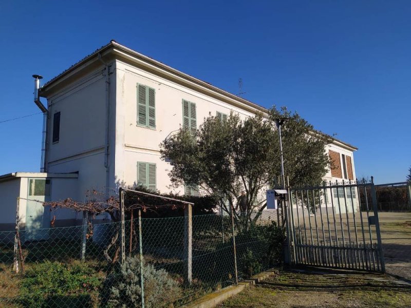Casa independiente en Asti