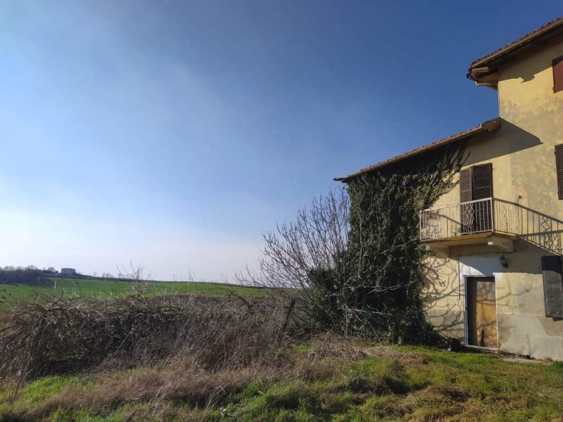 Country house in Alfiano Natta