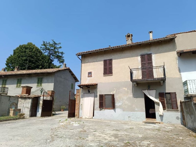 Maison de campagne à Alfiano Natta