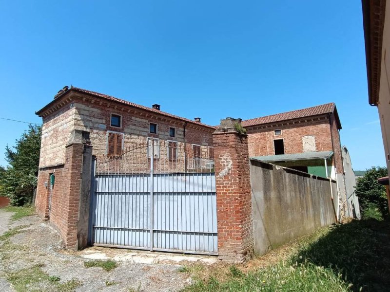 Detached house in Grana