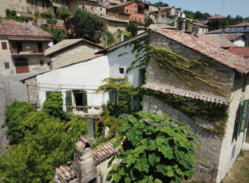 Teto/Chão em Ottiglio