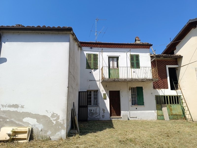 Country house in Castelletto Merli