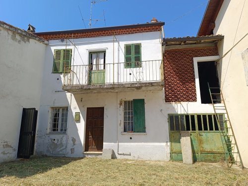 Country house in Castelletto Merli