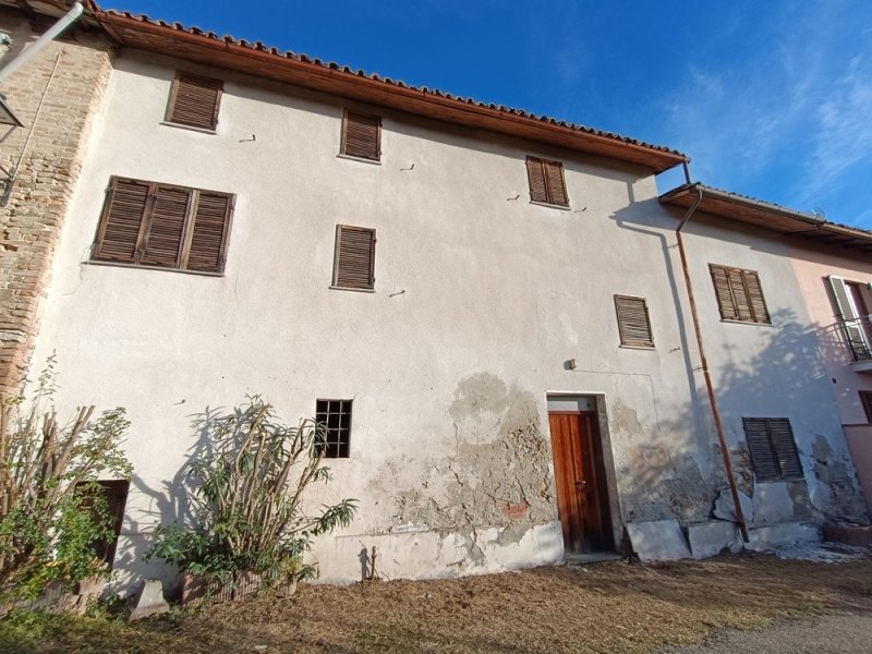 Country house in Ponzano Monferrato