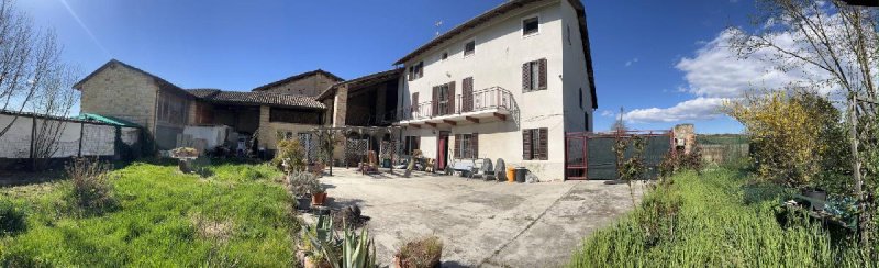Farmhouse in Mombello Monferrato