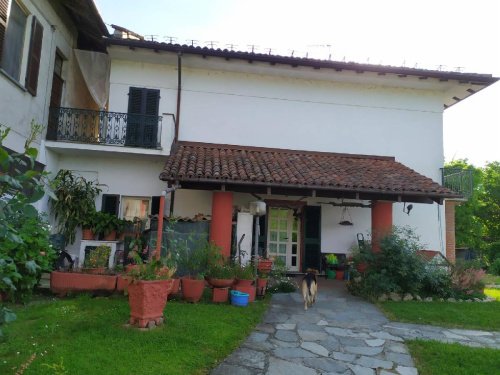 Detached house in Asti