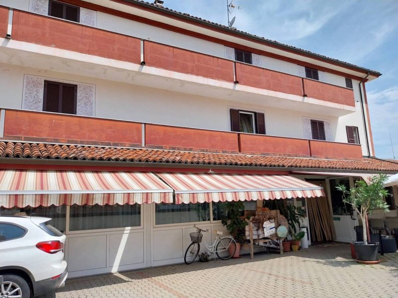 Commercial property in Quargnento