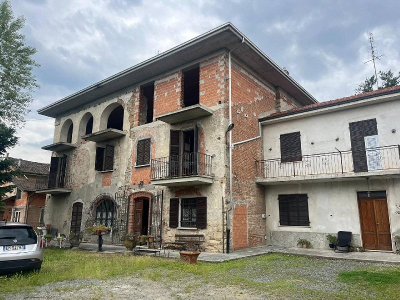 Detached house in Strevi