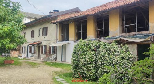 Farmhouse in Asti