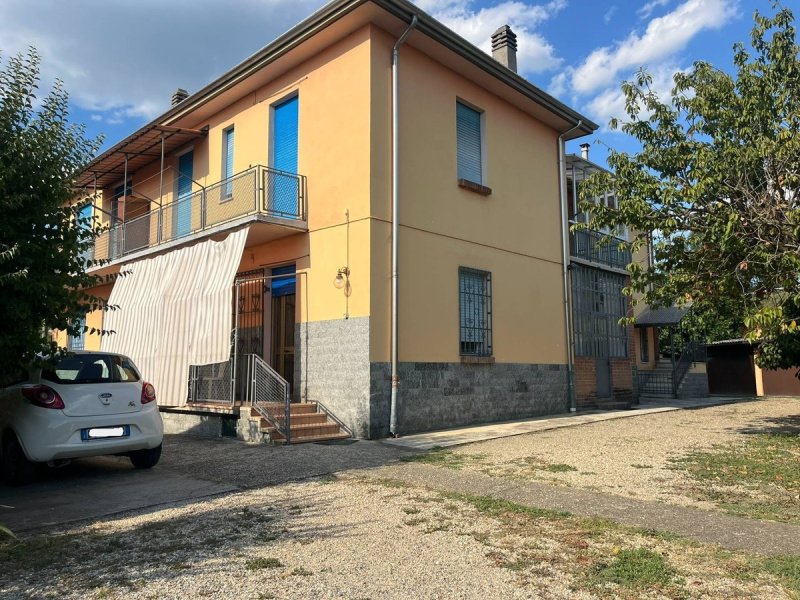 Detached house in Asti